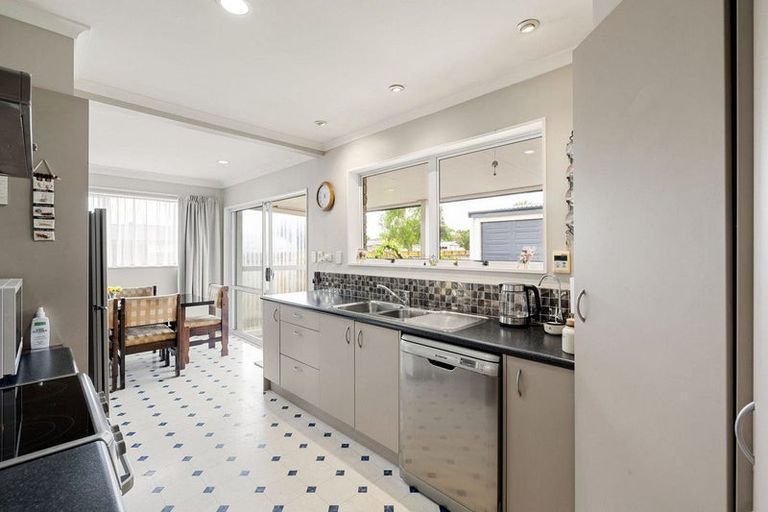 Photo of property in 69 Arnold Street, Leamington, Cambridge, 3432