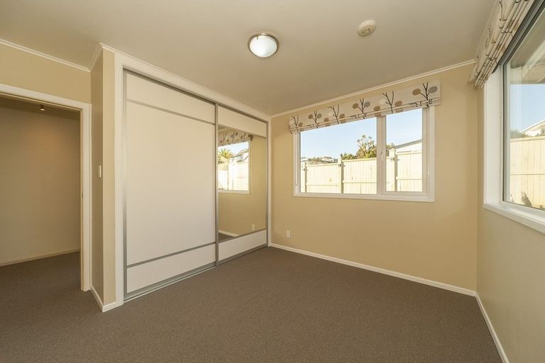 Photo of property in 46 Cypress Drive, Maungaraki, Lower Hutt, 5010
