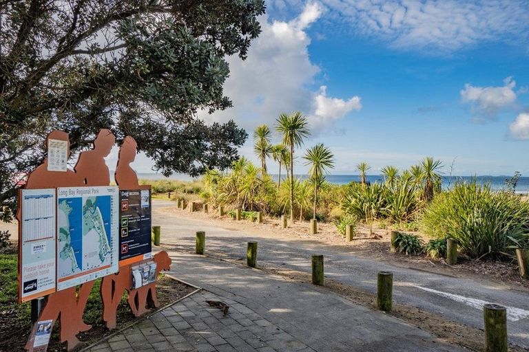 Photo of property in 1025 Beach Road, Torbay, Auckland, 0630