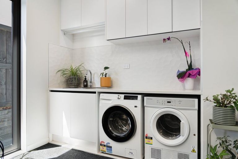 Photo of property in 2 Pukeko Road, Hobsonville, Auckland, 0616