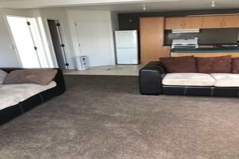 Photo of property in 30 Greenstone Place, Fernhill, Queenstown, 9300