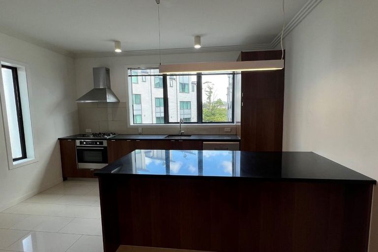 Photo of property in 82 Norwood Drive, Flat Bush, Auckland, 2019