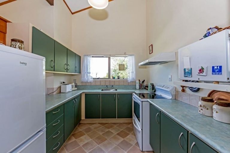 Photo of property in 906 Whangaparaoa Road, Manly, Whangaparaoa, 0930