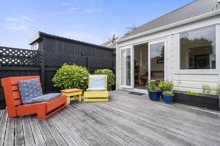 Photo of property in 16 Te Whiti Street, Kilbirnie, Wellington, 6022