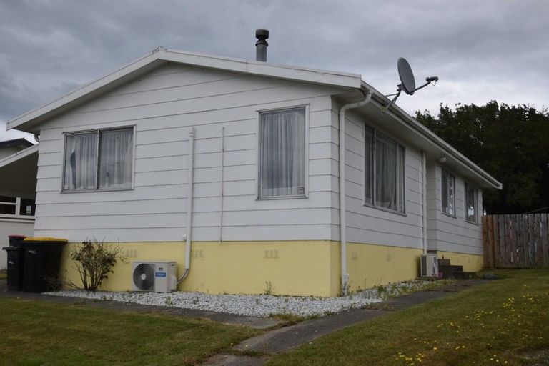Photo of property in 56 Lauder Crescent, Heidelberg, Invercargill, 9812
