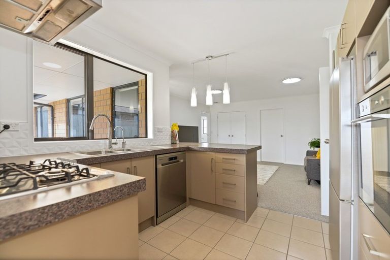 Photo of property in 1 Cleeve Close, Huntington, Hamilton, 3210