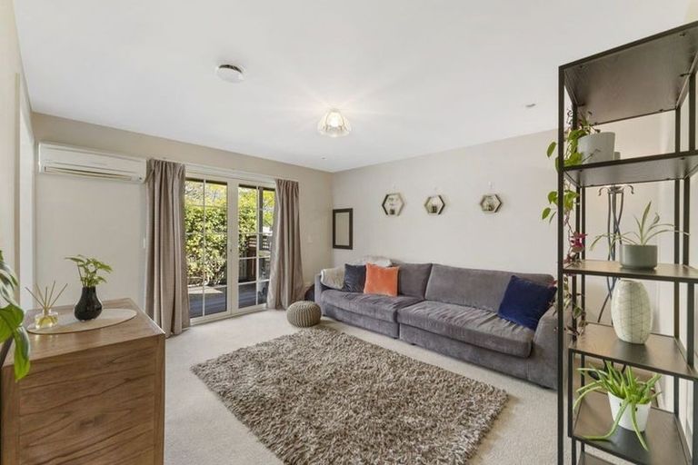 Photo of property in 2 Mayo Place, Cromwell, 9310