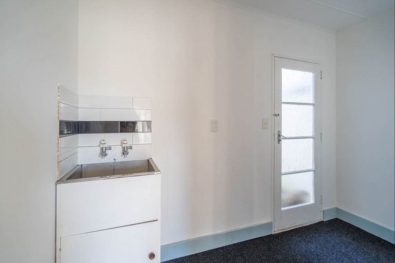 Photo of property in 11 Anaru Street, Raumati Beach, Paraparaumu, 5032