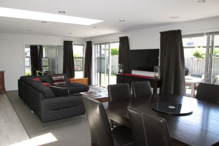 Photo of property in 7 Torrey Pines, Waimairi Beach, Christchurch, 8083