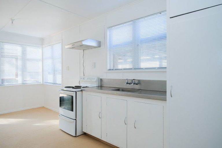 Photo of property in 8 Victor Street, Dannevirke, 4930