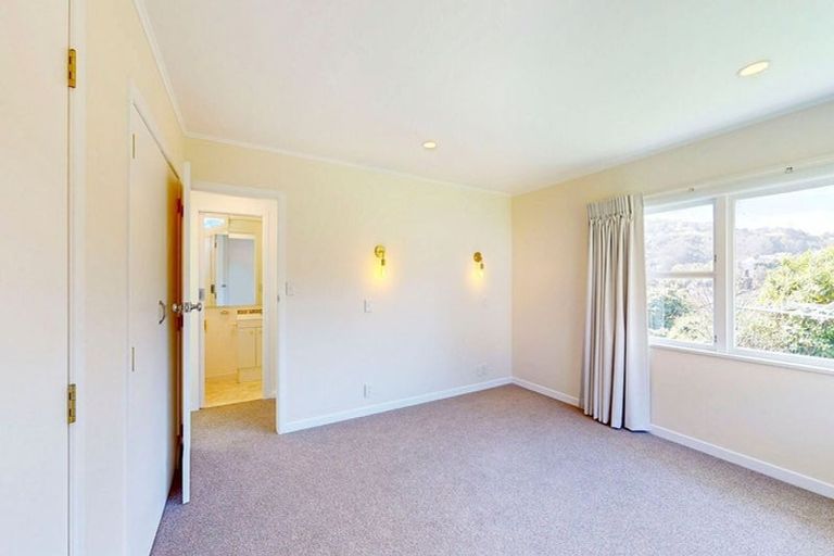 Photo of property in 12 Delhi Crescent, Khandallah, Wellington, 6035