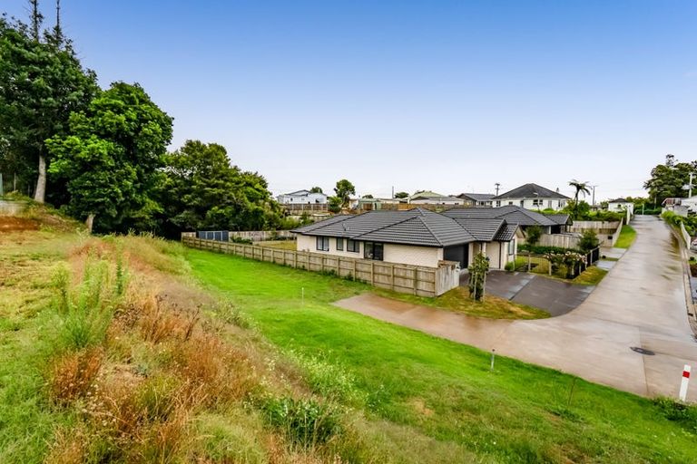 Photo of property in 8 Westwill Way, Westown, New Plymouth, 4310