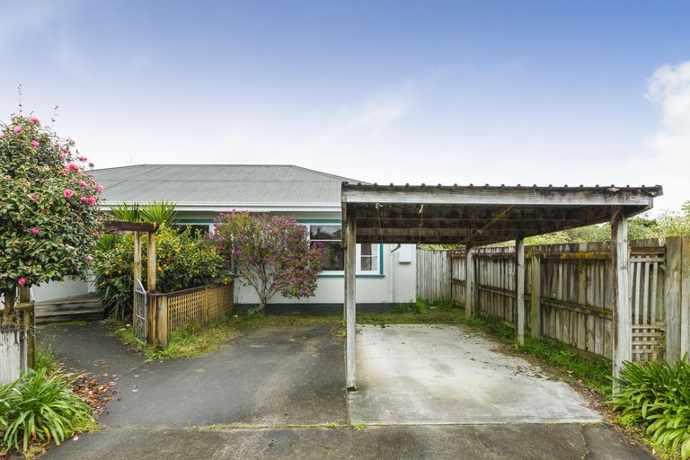 Photo of property in 8 Saint Albans Avenue, Hokowhitu, Palmerston North, 4410