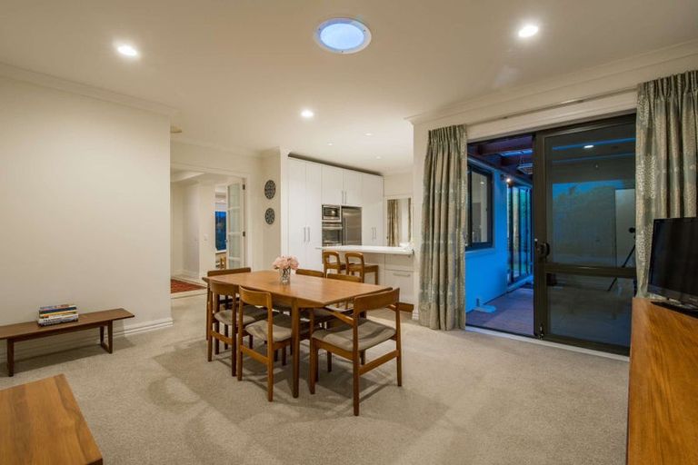 Photo of property in 5 Fairfield Lane, East Tamaki Heights, Auckland, 2016