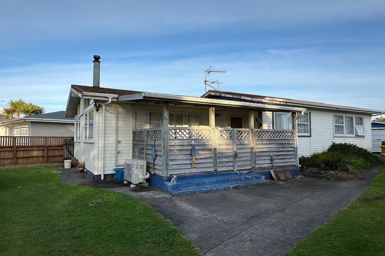 Photo of property in 49 Hume Street, Waitara, 4320