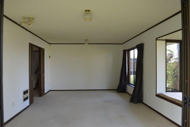 Photo of property in 37 Corinna Street, Welcome Bay, Tauranga, 3112