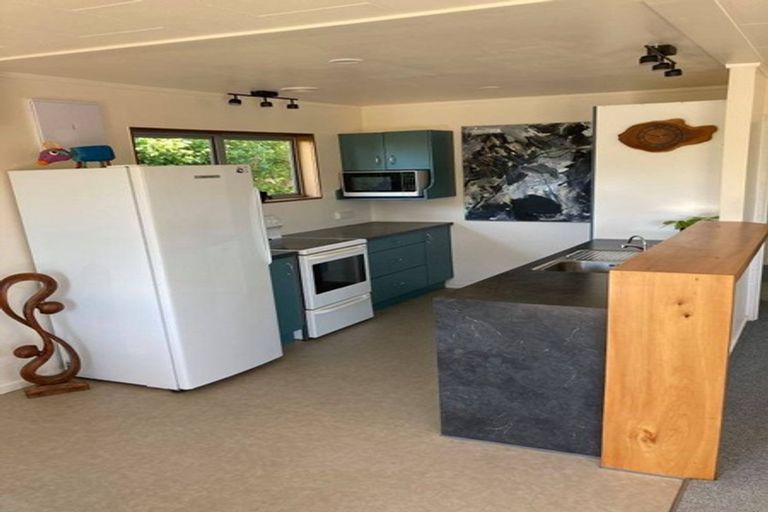 Photo of property in 15 Shearwater Street, One Tree Point, 0118