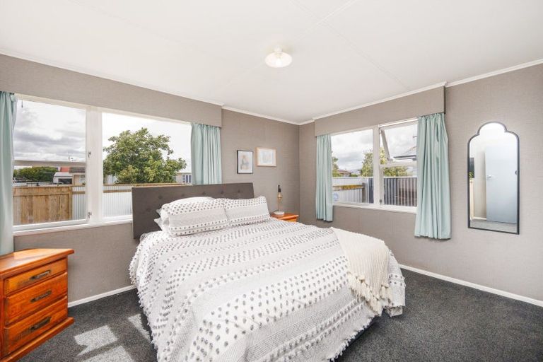 Photo of property in 30 Anakiwa Street, Kelvin Grove, Palmerston North, 4414