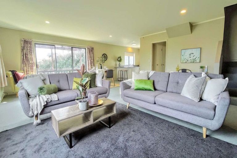 Photo of property in 30 Banbury Crescent, Fairfield, Hamilton, 3214