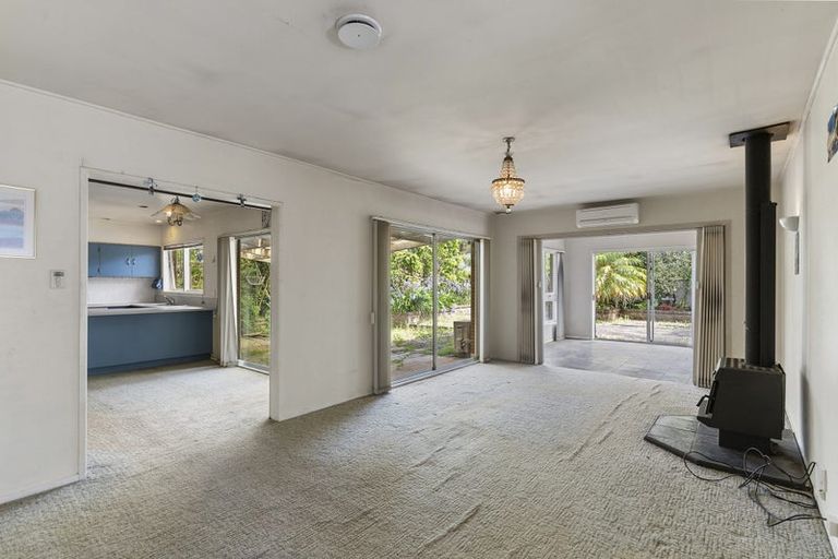 Photo of property in 35 Meadway, Sunnyhills, Auckland, 2010