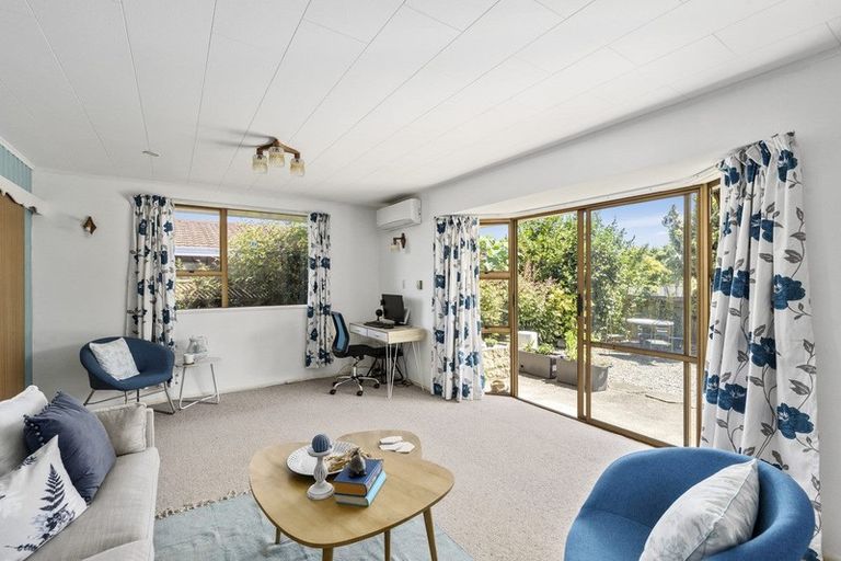 Photo of property in 41b Andrew Street, Waikanae, 5036