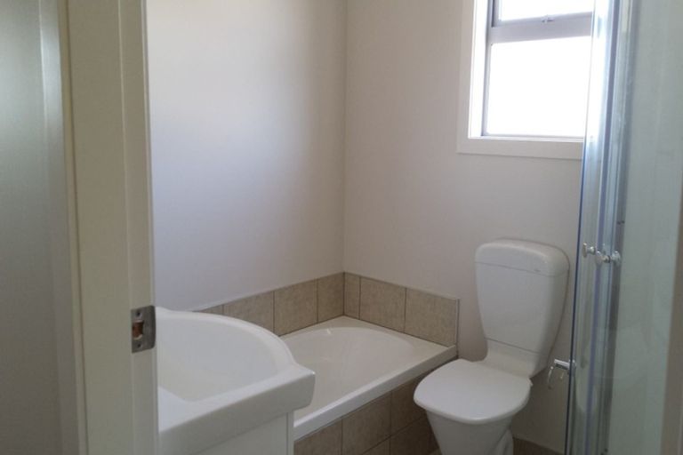 Photo of property in 8a Opapa Street, Titahi Bay, Porirua, 5022