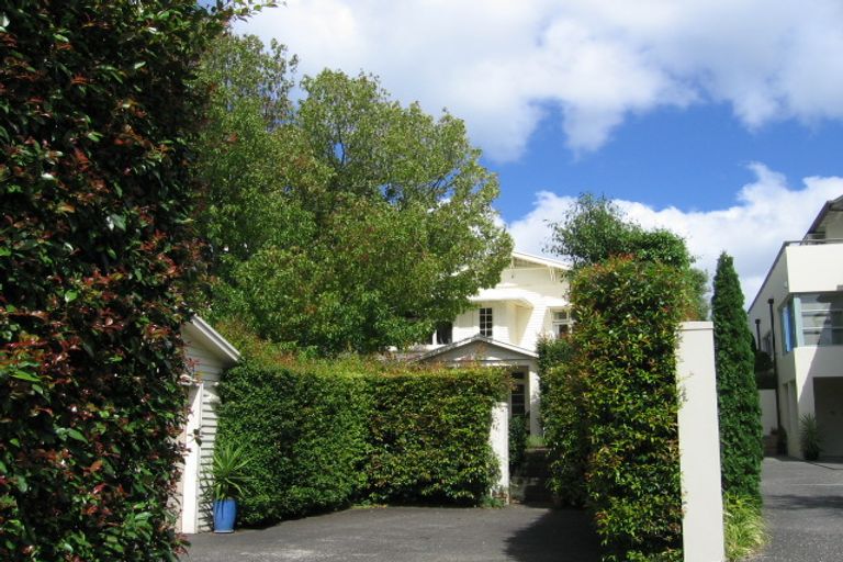 Photo of property in 57a Stanley Point Road, Stanley Point, Auckland, 0624