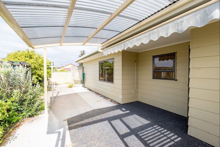 Photo of property in 1a-5d Hale Place, Ngatea, 3503