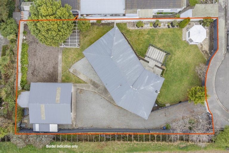 Photo of property in 8 Doggett Place, Rangiora, 7400