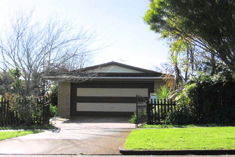 Photo of property in 6 Rapallo Place, Farm Cove, Auckland, 2012