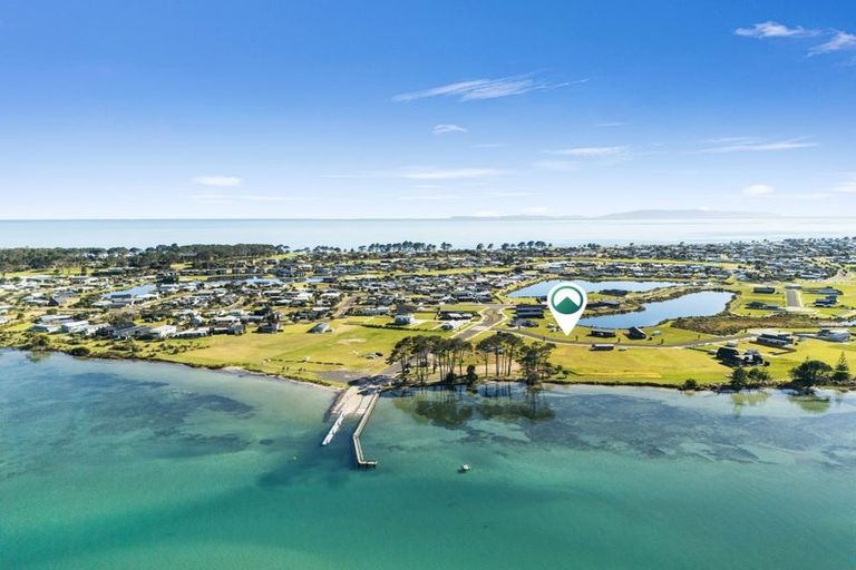 Photo of property in 5 Taniwha Place, Matarangi, 3592