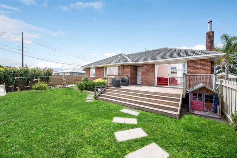 Photo of property in 62 Seymour Road, Sunnyvale, Auckland, 0612