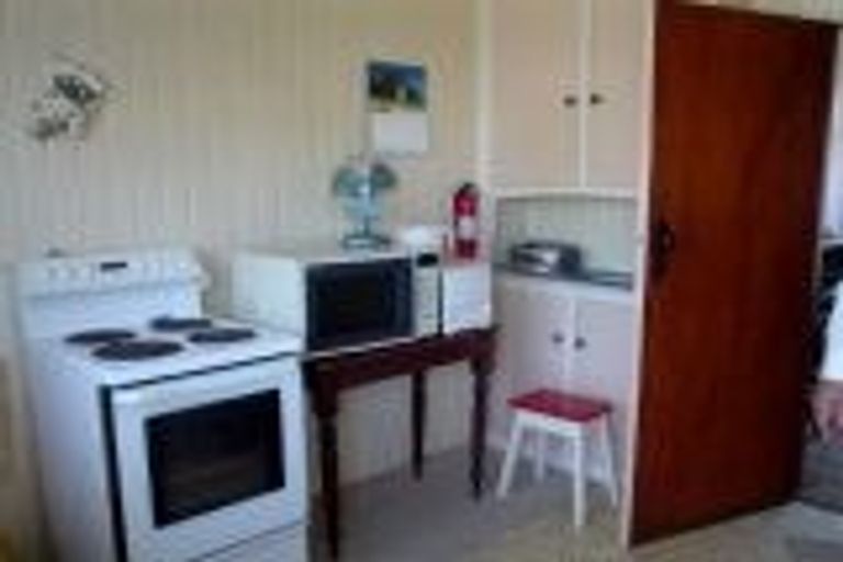 Photo of property in 1 Hugh Street, Hampstead, Ashburton, 7700