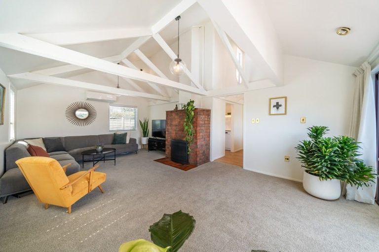 Photo of property in 21 The Quarterdeck, Whitby, Porirua, 5024