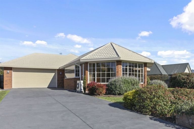 Photo of property in 37 Hewitts Road, Woodend, 7610