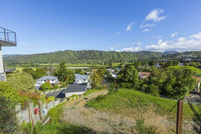 Photo of property in 5 Mccarthy Grove, Clouston Park, Upper Hutt, 5018