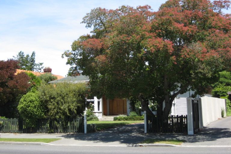 Photo of property in 244 Edgeware Road, Edgeware, Christchurch, 8013