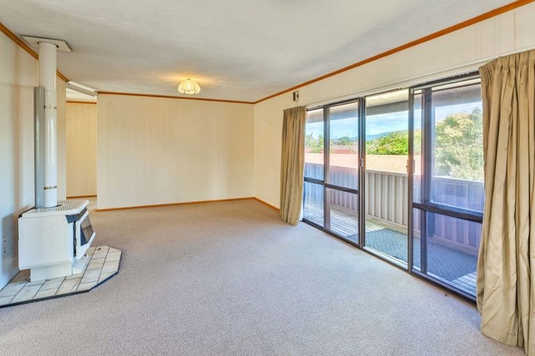 Photo of property in 69 Te Moana Road, Waikanae Beach, Waikanae, 5036