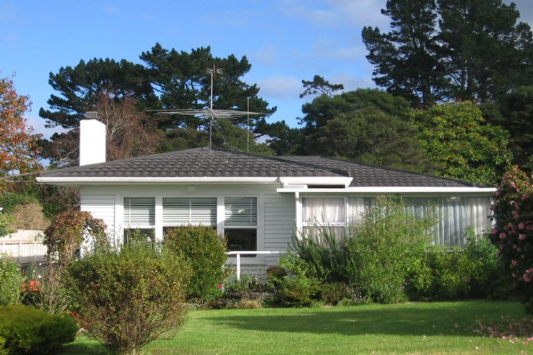 Photo of property in 33 Hartley Terrace, Massey, Auckland, 0614