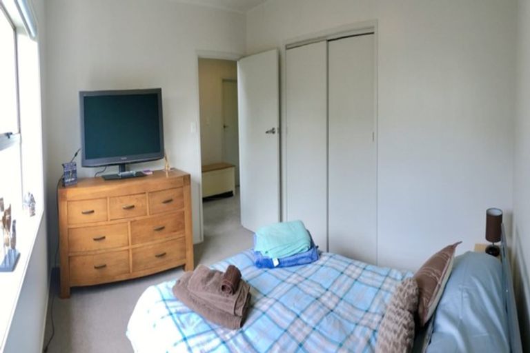 Photo of property in 2/41 Jutland Road, Hauraki, Auckland, 0622