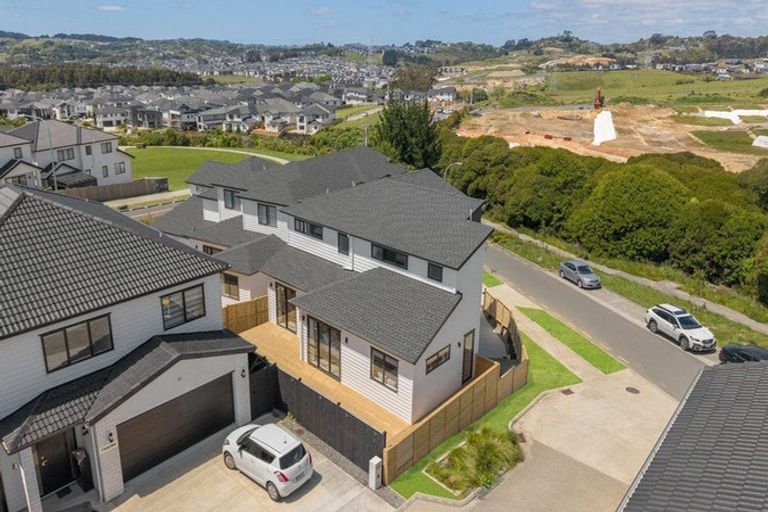 Photo of property in 58 Elevation Street, Flat Bush, Auckland, 2019