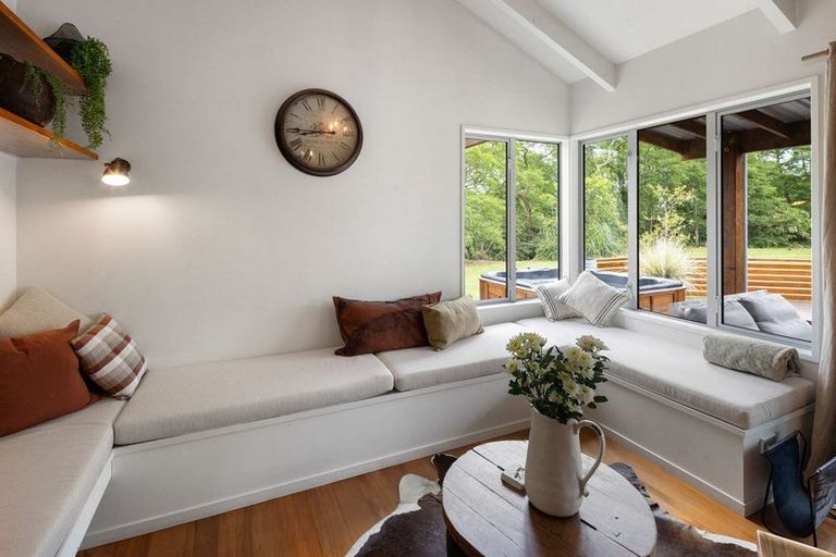 Photo of property in 150 Athlone Drive, Cambridge, 3434