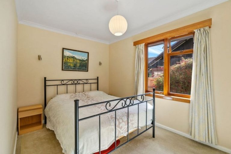 Photo of property in 10 Montana Avenue, Ilam, Christchurch, 8041