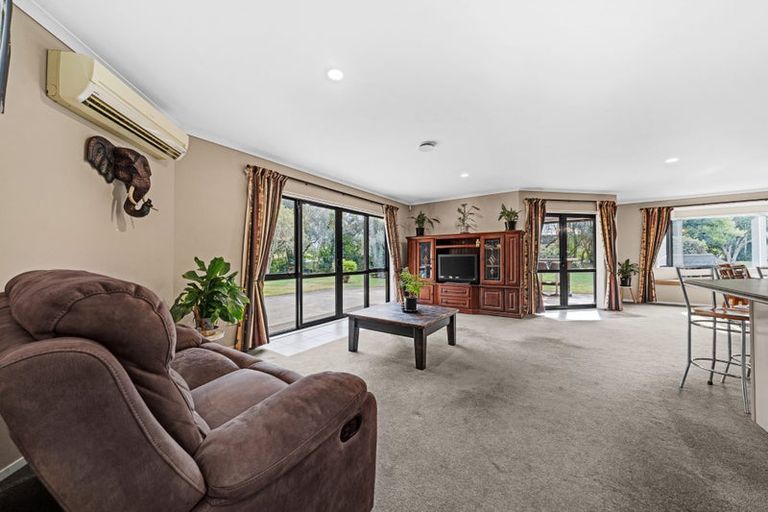 Photo of property in 5b Raukawa Grove, Waiuku, 2123
