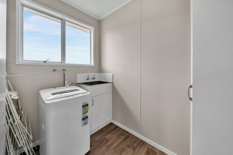 Photo of property in 4 Cowling Road, Hurdon, New Plymouth, 4310