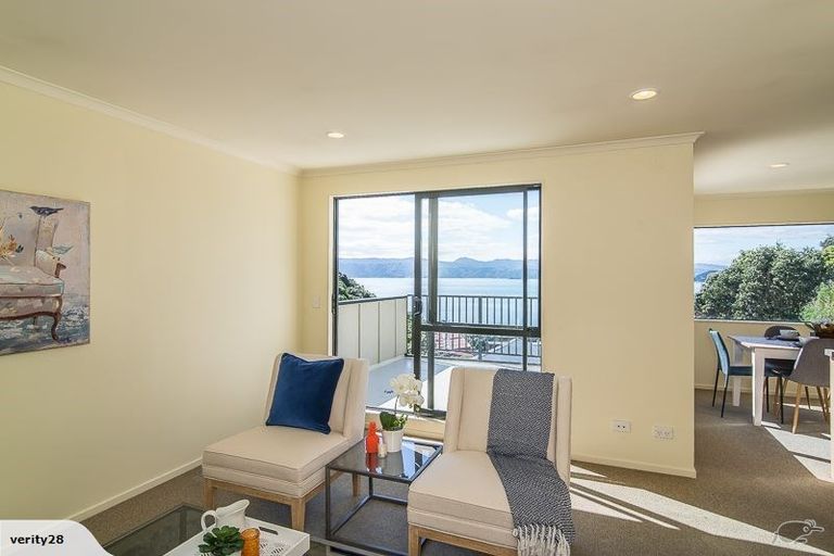 Photo of property in 3/19 Onslow Road, Khandallah, Wellington, 6035