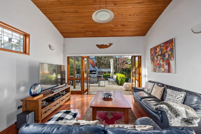 Photo of property in 417 Leigh Road, Whangateau, 0985