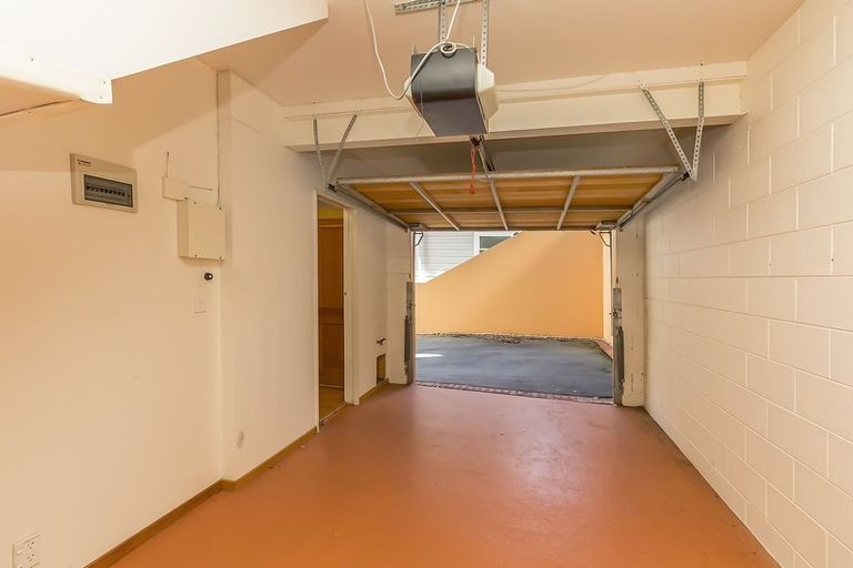 Photo of property in 83b Majoribanks Street, Mount Victoria, Wellington, 6011