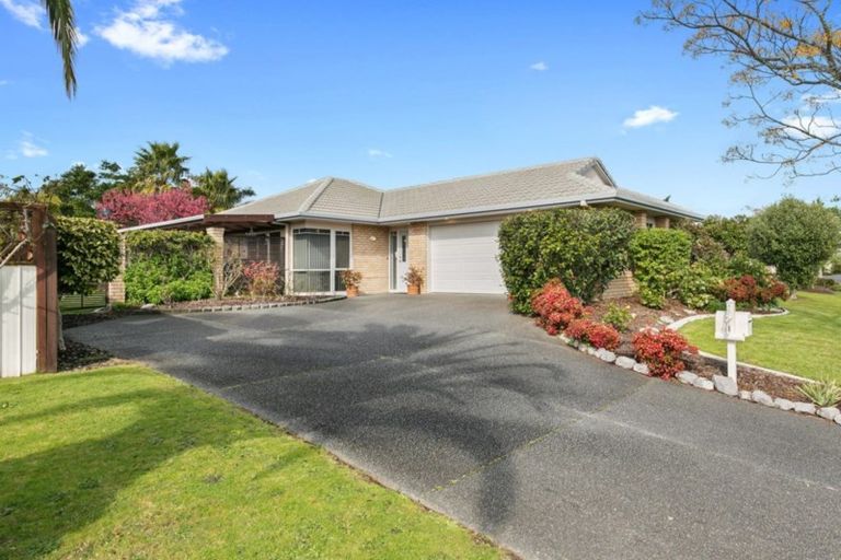 Photo of property in 4 Amery Place, Papamoa Beach, Papamoa, 3118