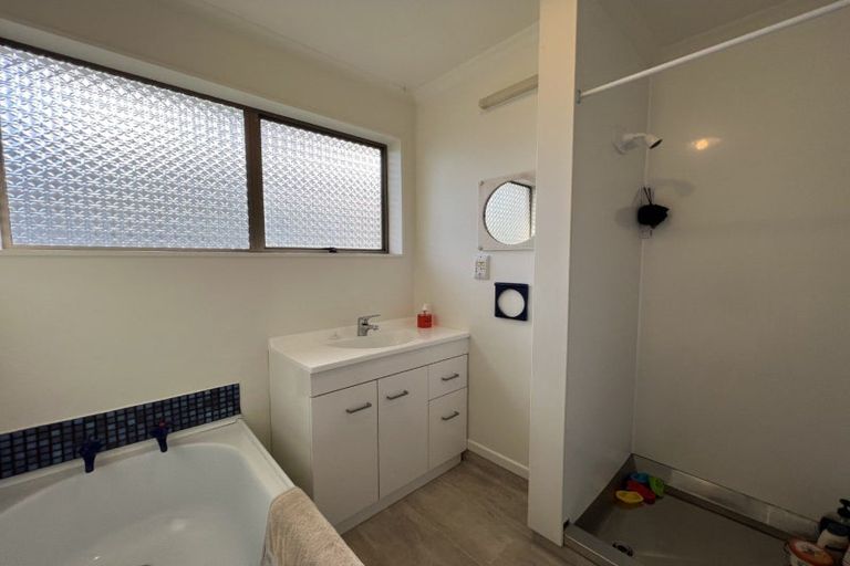 Photo of property in 62 Pencarrow Street, Highbury, Palmerston North, 4412